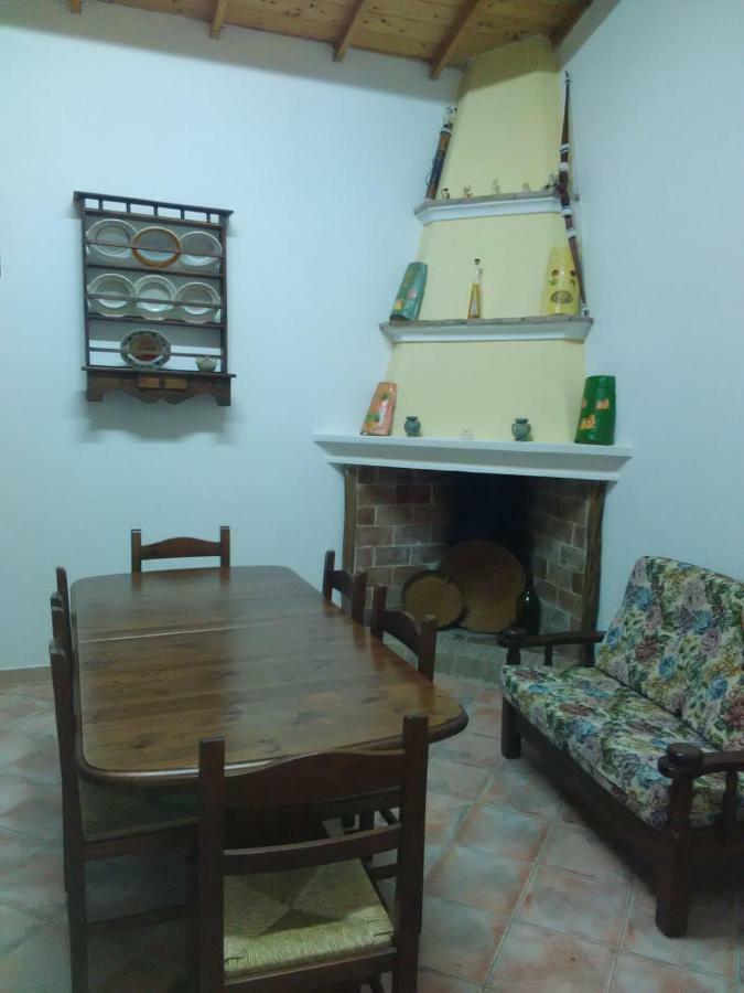 Bed and Breakfast Is Cuccus Masainas Экстерьер фото